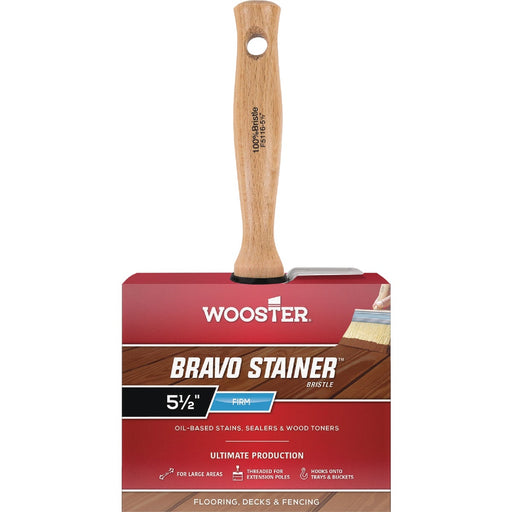 Wooster Bravo 5.5 In. Stainer Bristle Brush